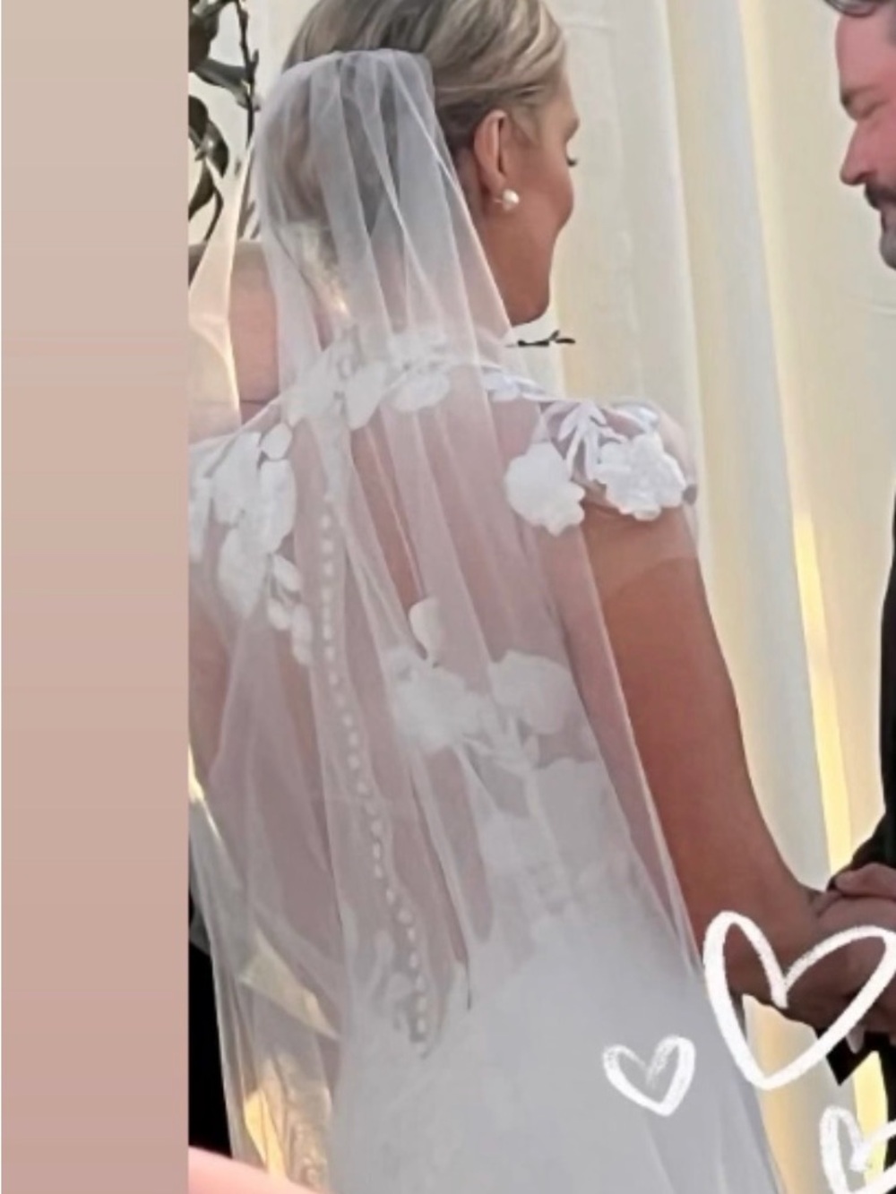 Cathedral length Augusta Jones plain white wedding veil - Picture 9 of 9